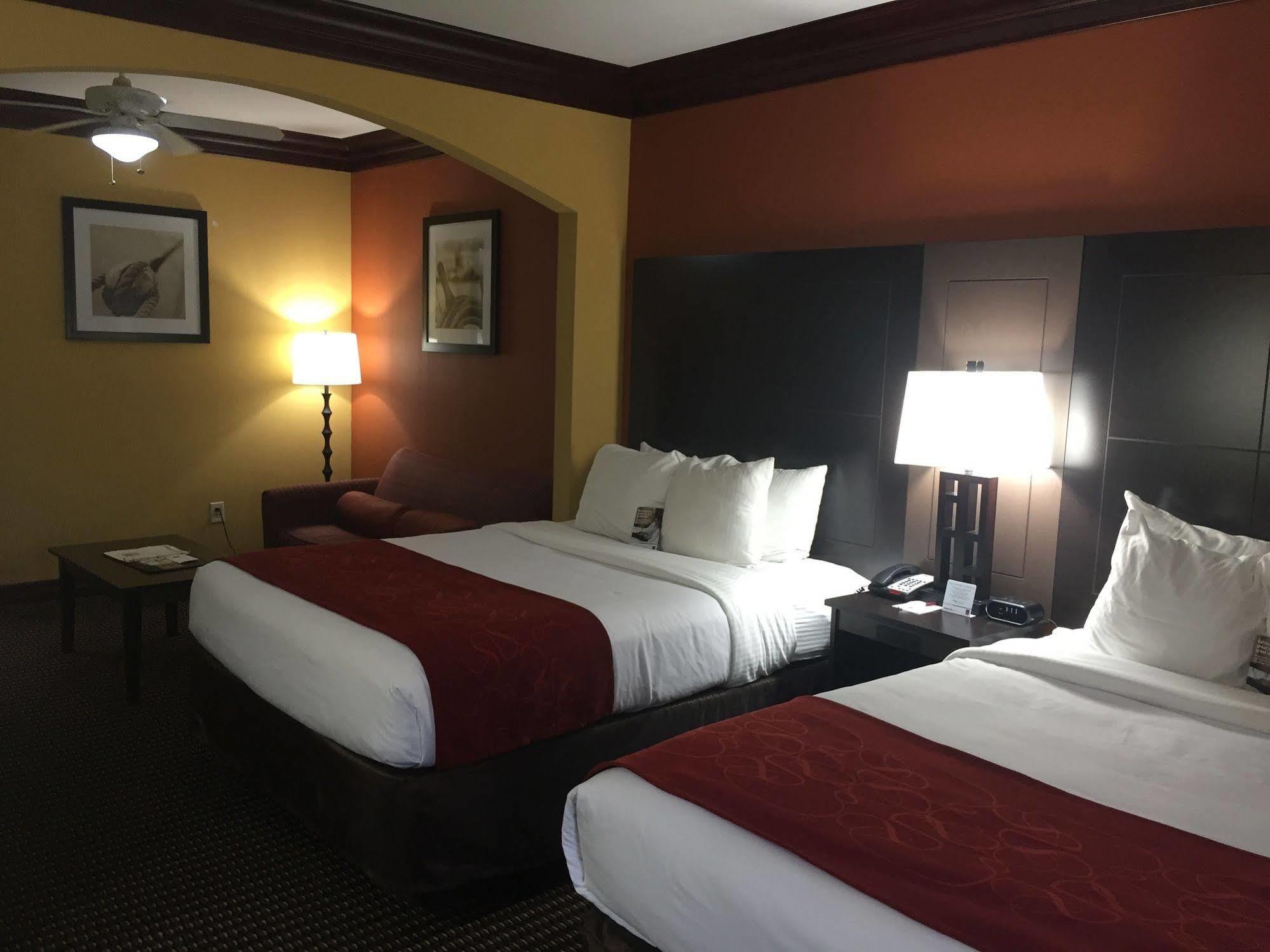 Comfort Suites Lake Jackson Clute Lago Jackson Exterior foto